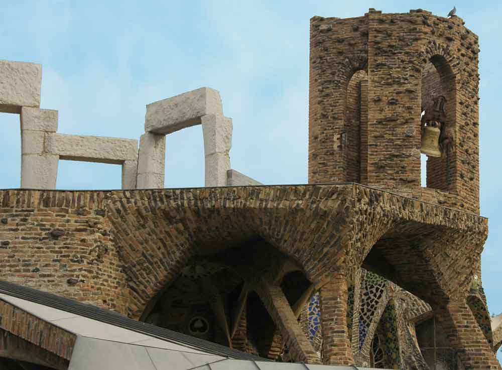 04 - Santa Coloma de Cervelló - Gaudí - cripta de la colonia Güell